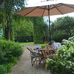 Bed & Breakfast Maison Et Jardin Talinou