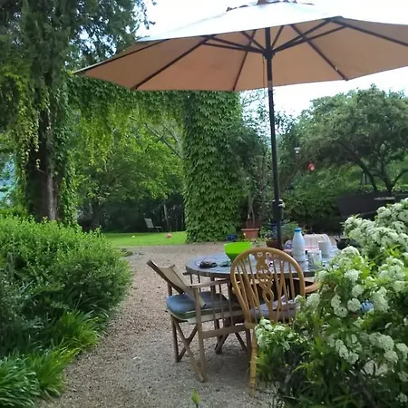 Panzió Maison Et Jardin Talinou