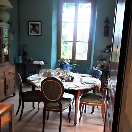 Maison Et Jardin Talinou ベッド・アンド・ブレックファスト Montastruc (Hautes-Pyrenees)