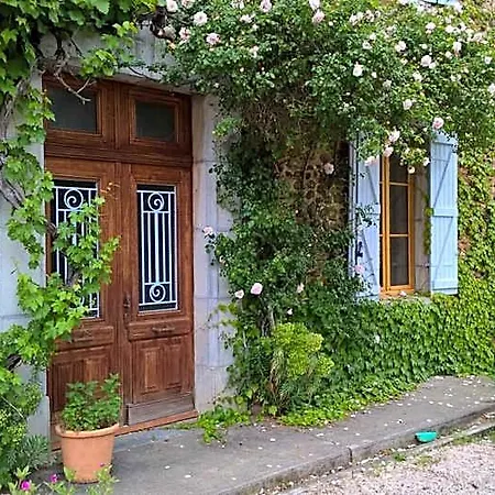 Bed & Breakfast Maison Et Jardin Talinou Montastruc (Hautes-Pyrenees)