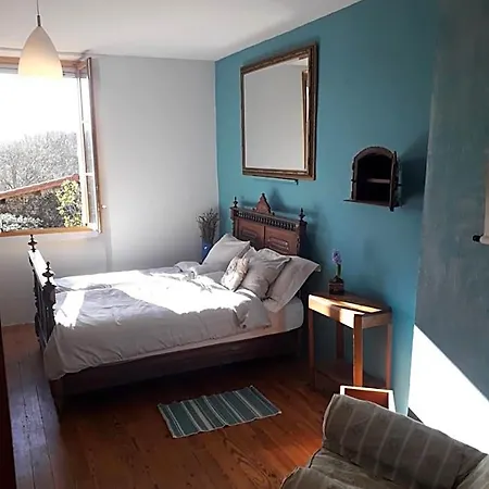Bed & Breakfast Maison Et Jardin Talinou Montastruc (Hautes-Pyrenees)
